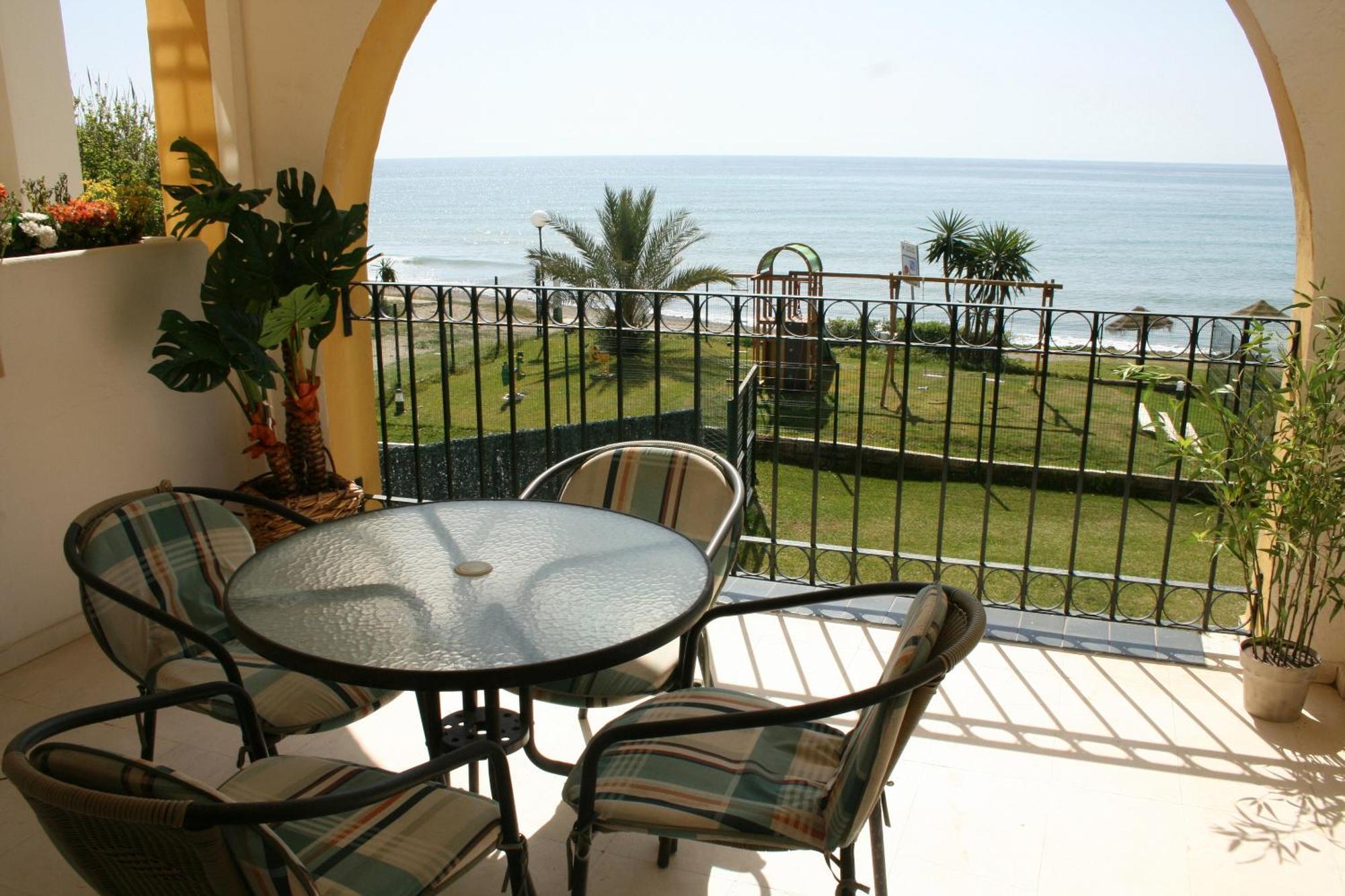 Hacienda Beach Estepona Ngoại thất bức ảnh